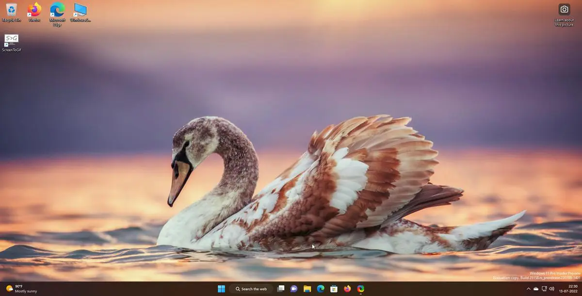 windows 11 insider preview build 25158 introduces a large search the web shortcut on the taskbar 1